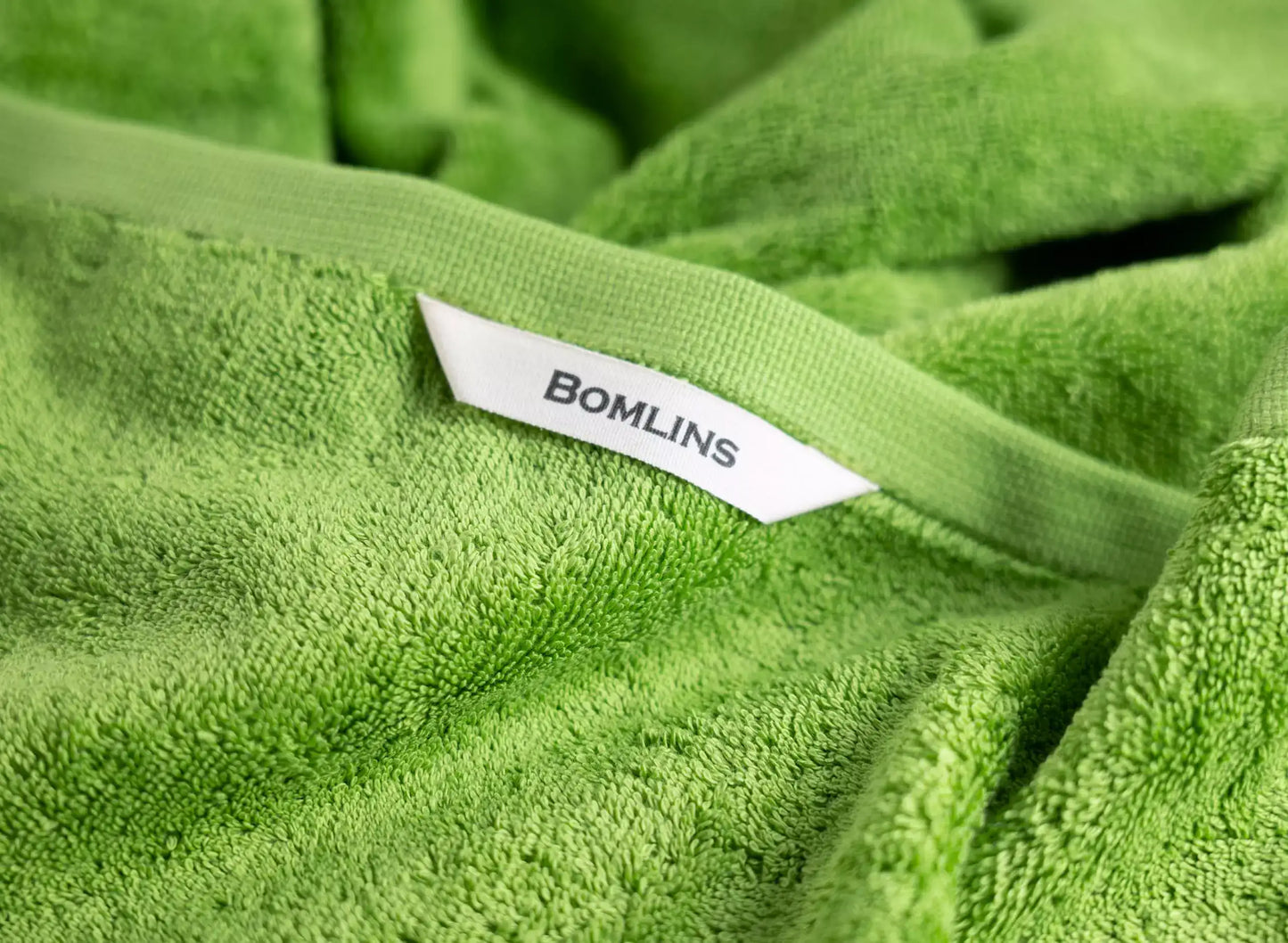Premium Frottee Handtuch aus Baumwolle auch im Set mit Badetücher und Duschtücher. Handtuch mit Anhänger.