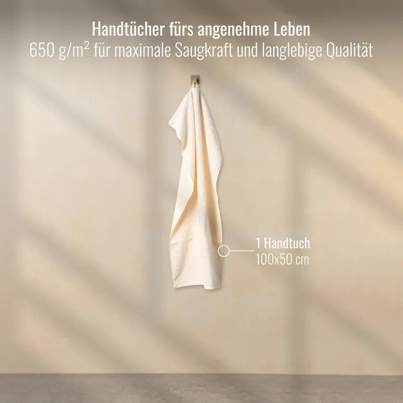 Handtuch Elfenbein 50x100 cm aufgehängt im Badezimmer