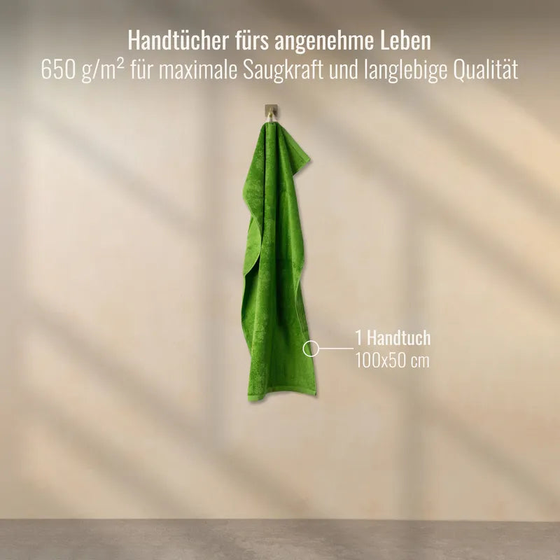 Handtuch Hellgrün 50x100 cm aufgehängt im Badezimmer